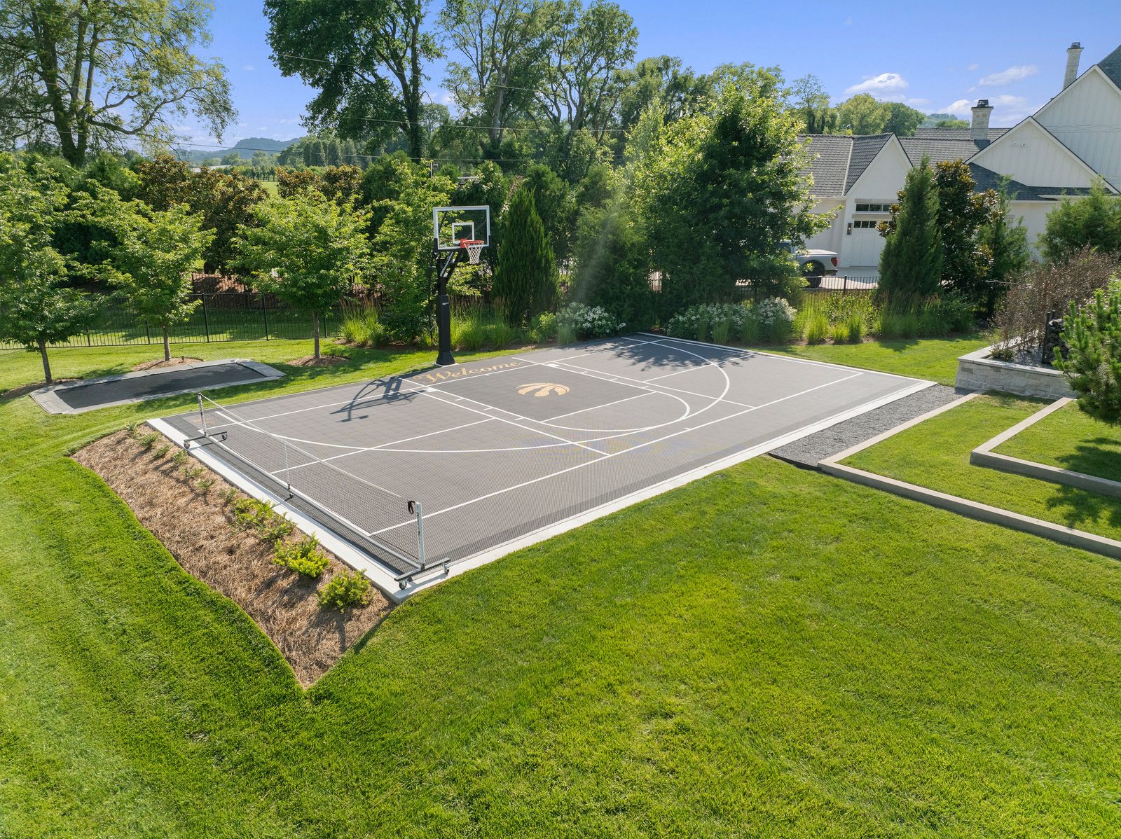 Tournament-grade court